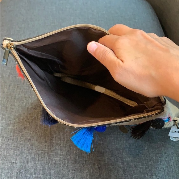 NWT Boho/chic bag with straps & embellishments - Picture 6 of 8